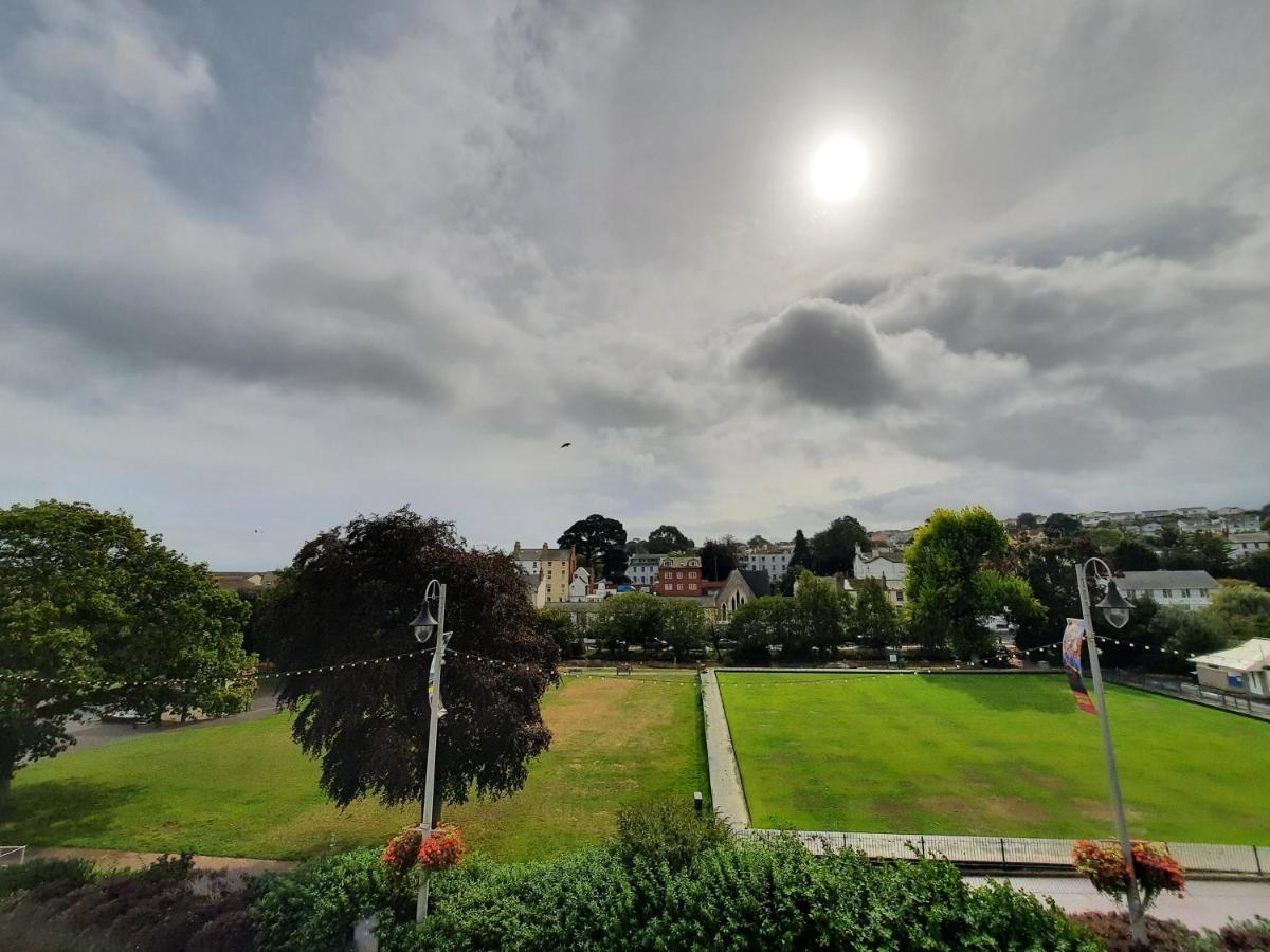 Dawlish Lawn View Apartment Екстериор снимка
